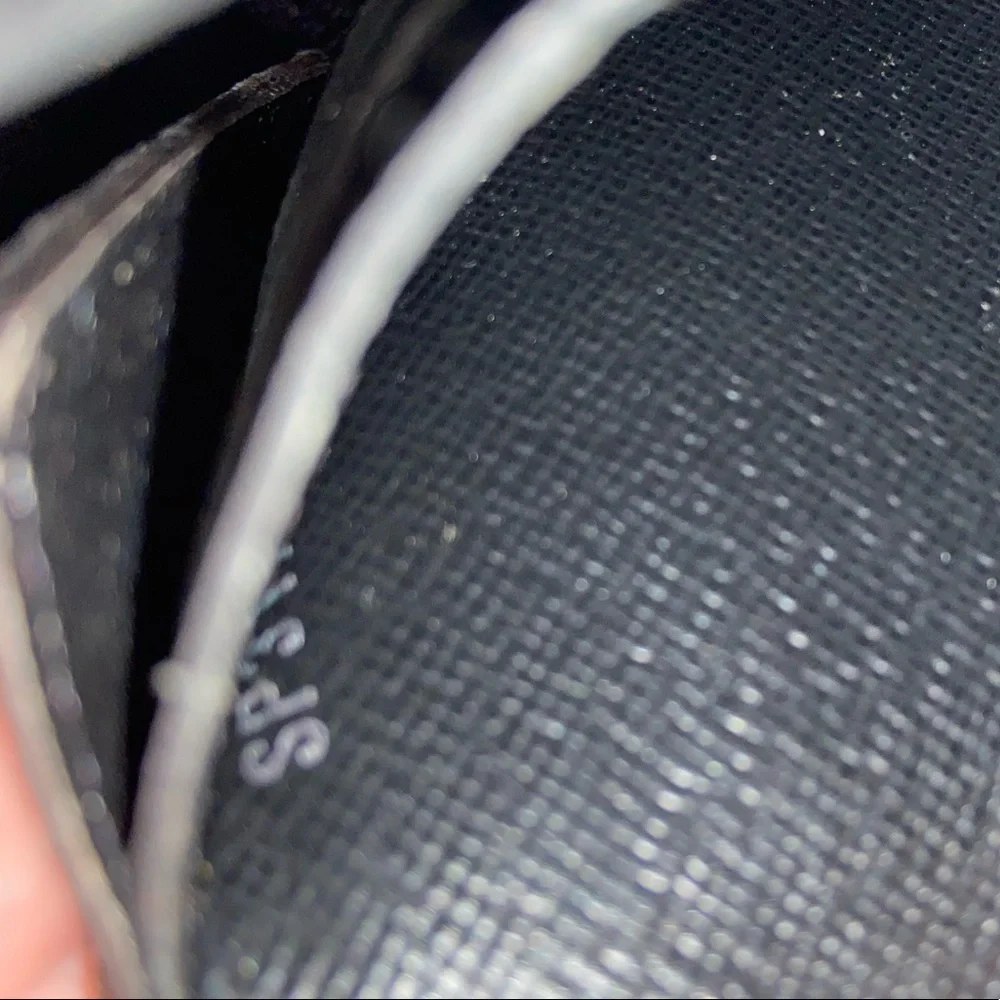 Louis Vuitton Limited Edition Kabuki Chain Wallet - Picture 13 of 16